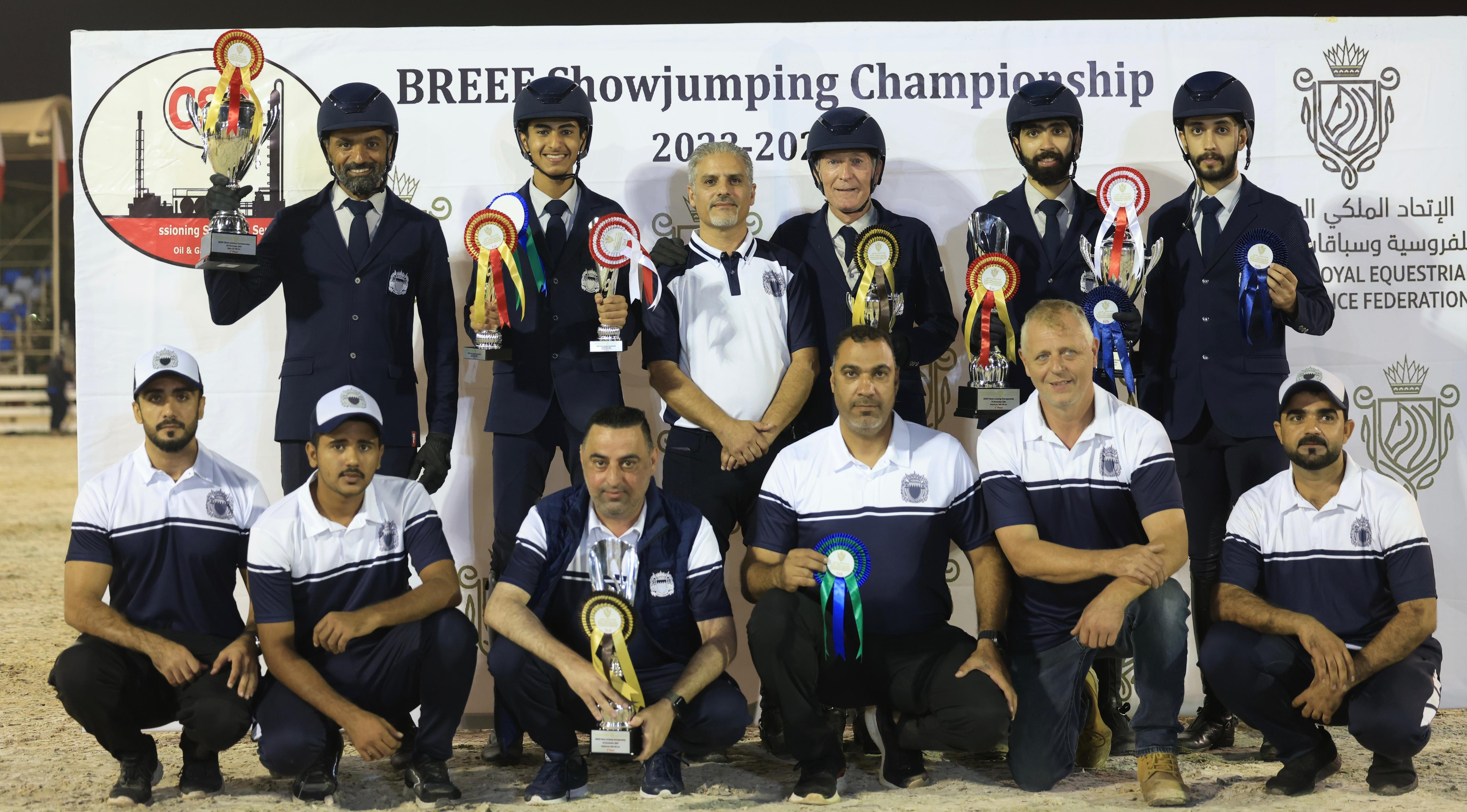 فريق وزارة الداخلية لقفز الحواجز يحقق المركز الأول في المسابقة الكبرى في بطولة الاتحاد الملكي للفروسية وسباقات القدرة<